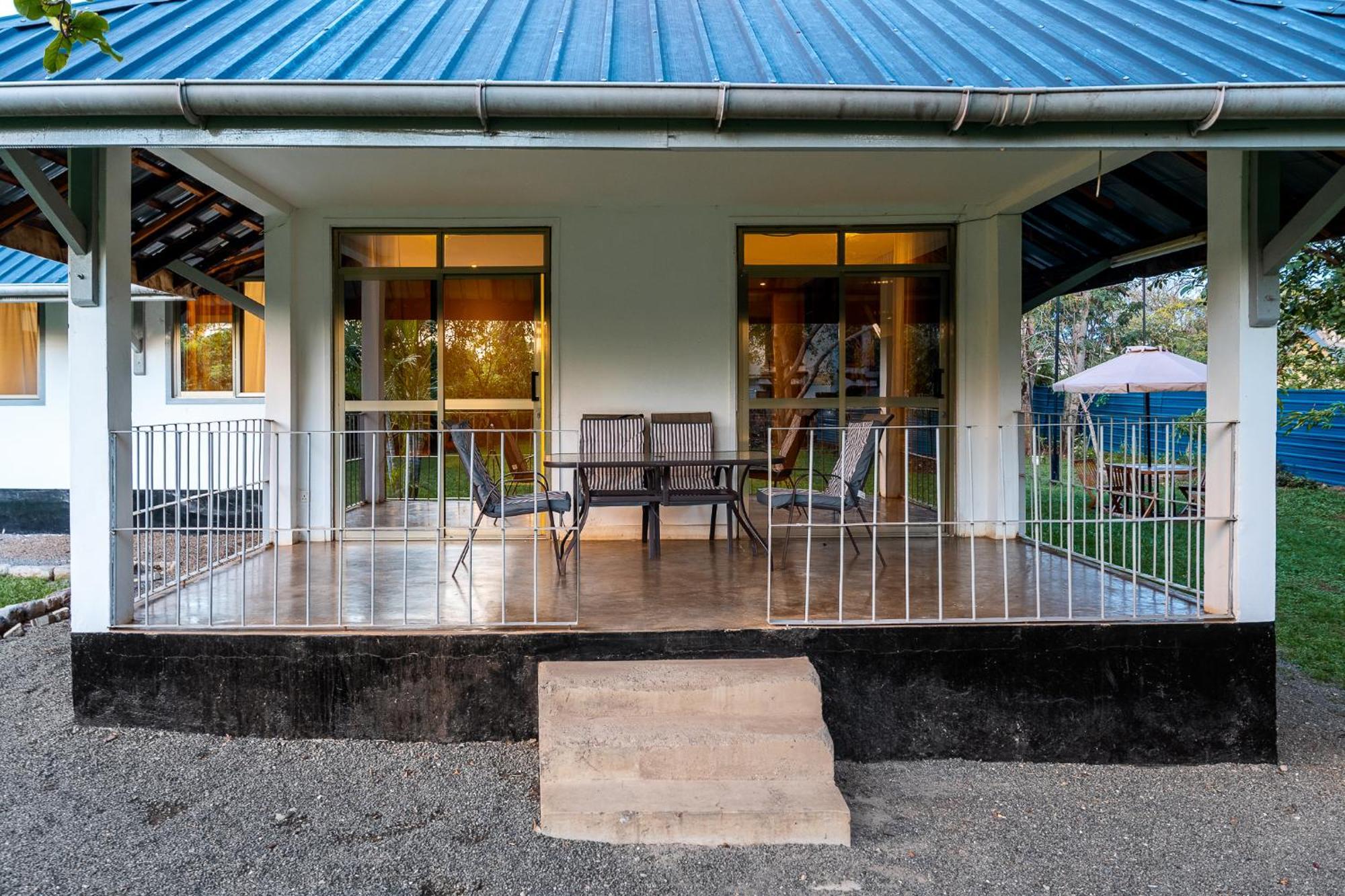 Harry'S Kisumu Oasis Aparthotel Buitenkant foto
