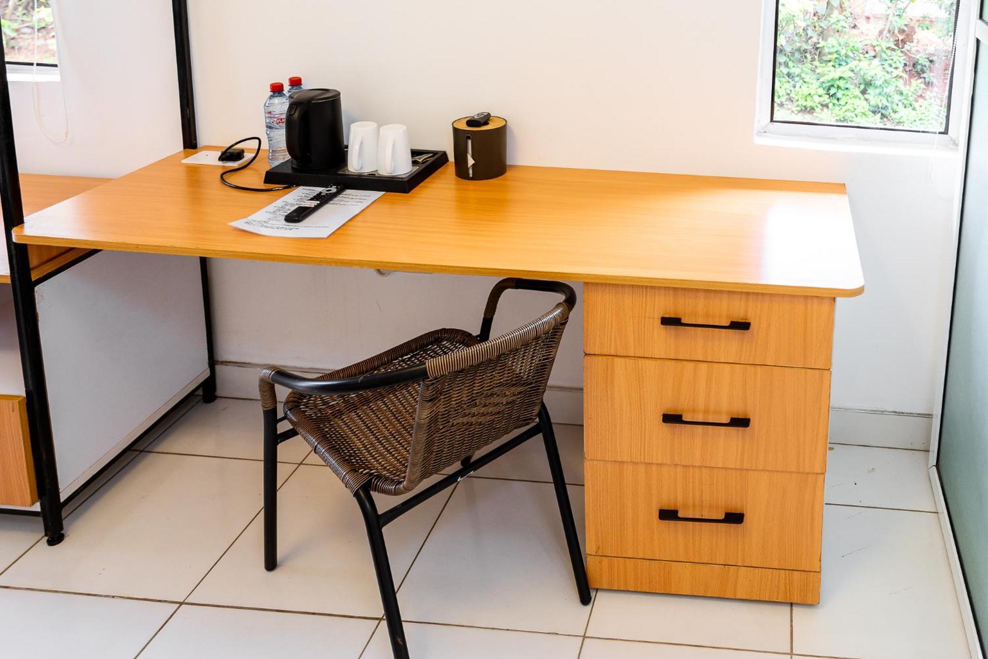 Harry'S Kisumu Oasis Aparthotel Buitenkant foto