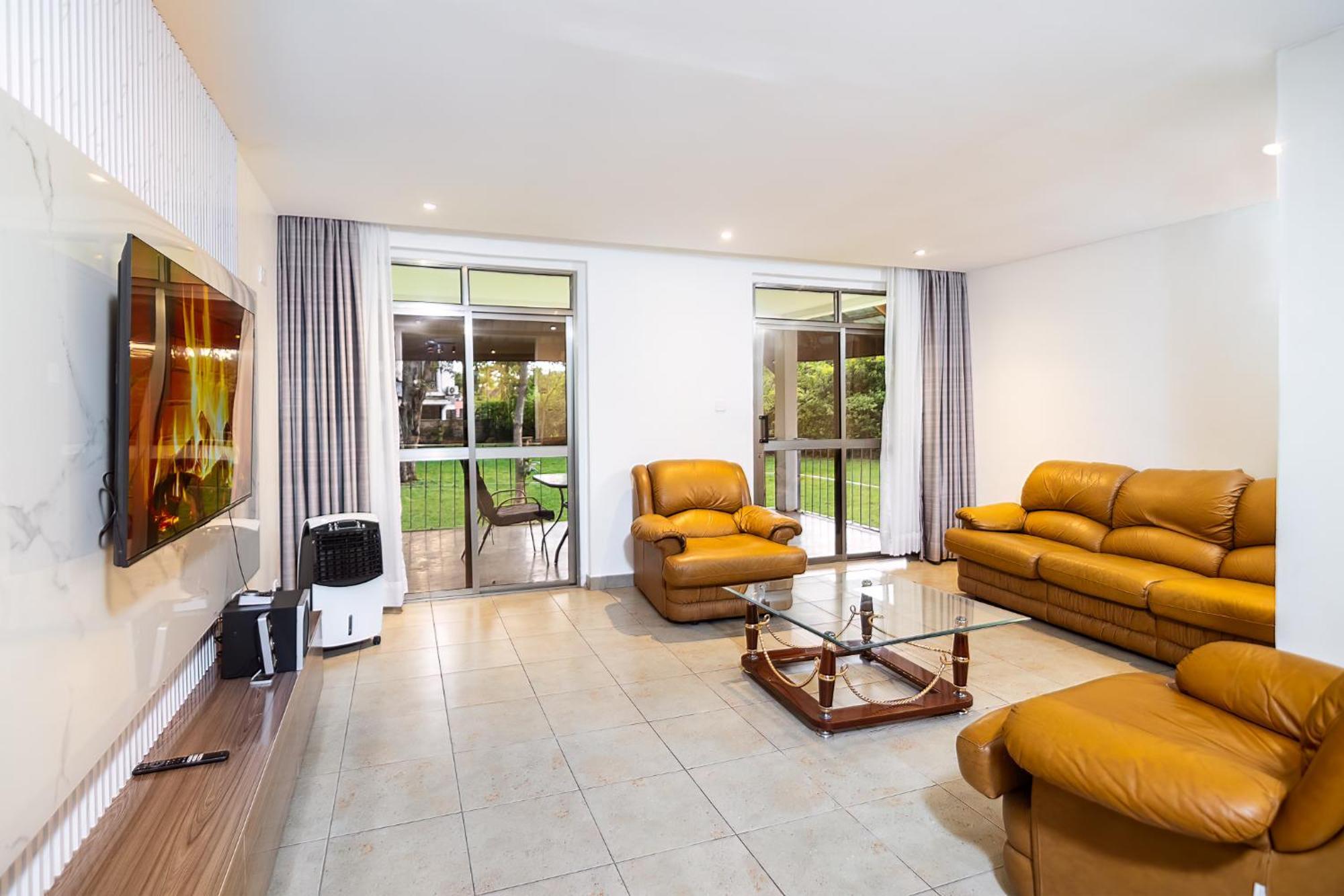 Harry'S Kisumu Oasis Aparthotel Buitenkant foto